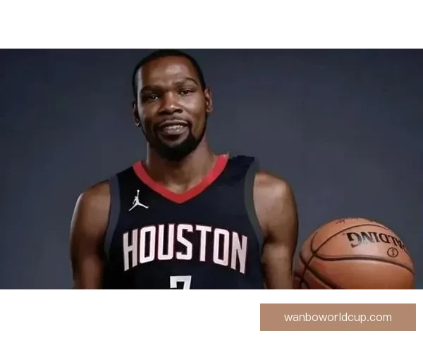 仅差26分逼近乔丹纪录乌度卡盛赞杜兰特稳定如常专注本职再写传奇